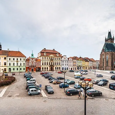 Unique Square Business Apt. Hradec Králové